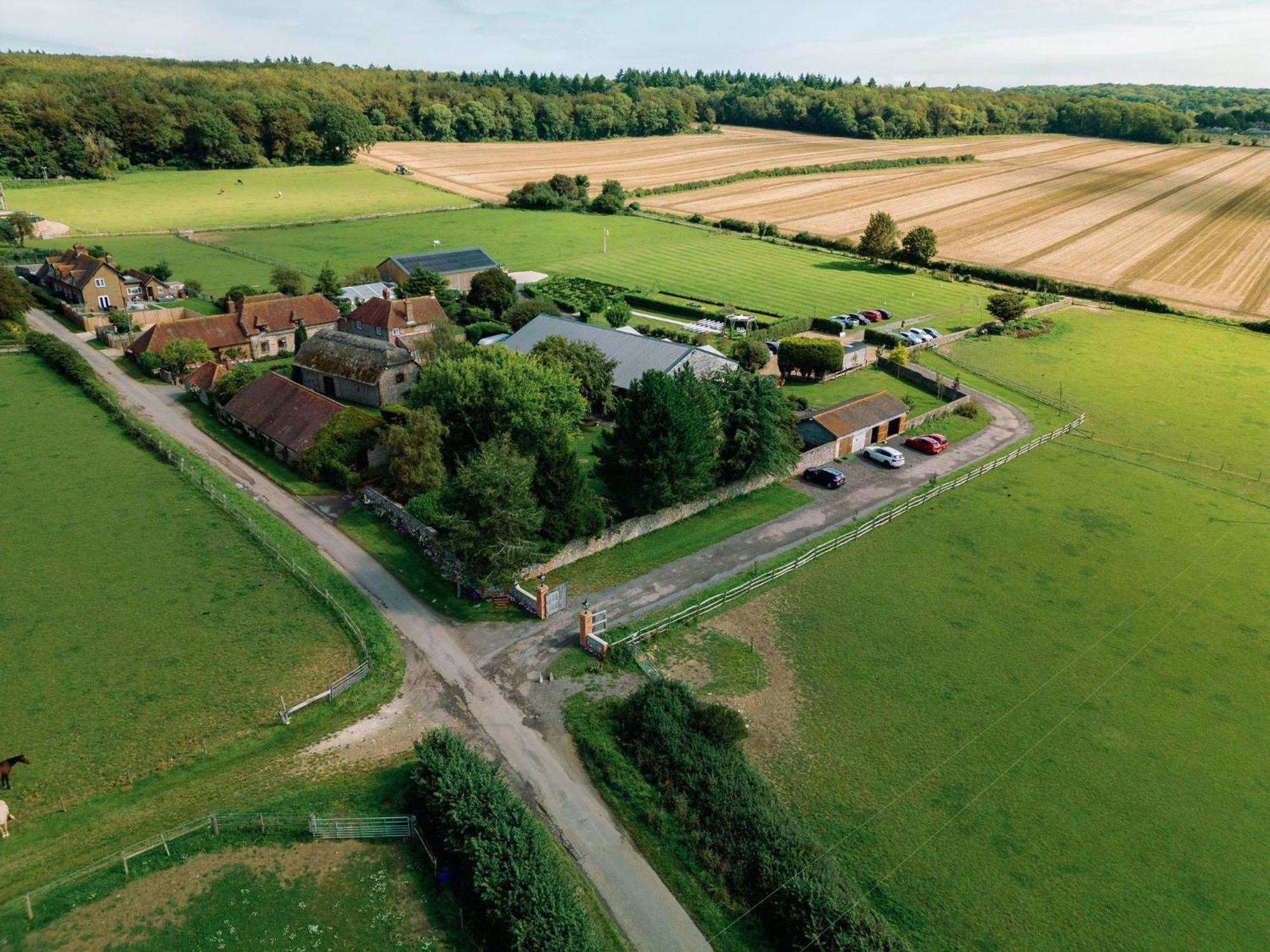 Old Selden Farm B&B แคลปแฮม ภายนอก รูปภาพ